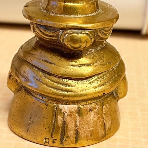 Vintage Brass Welsh Lady Bell - Picture 3 of 4